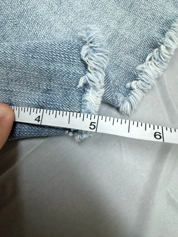 7 For All Mankind Weekend Short Denim Shorts Size 10 - Image 6