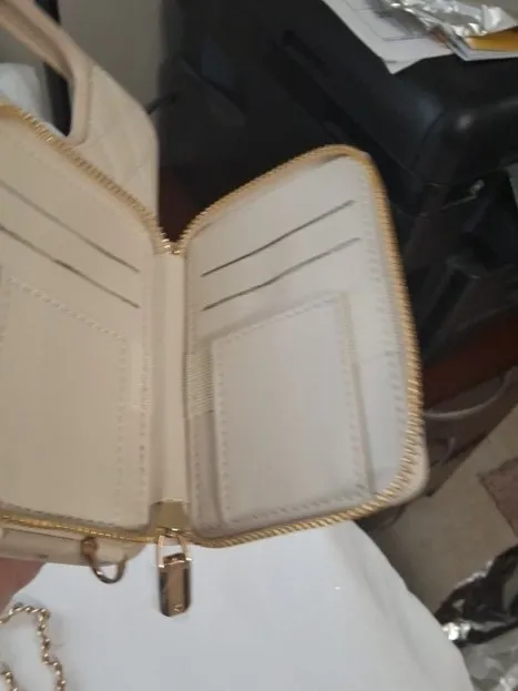 Cream Quilted Phone Case With Crossbody Chain Strap & Chain wrislet Iphone 14 Pr - Image 10