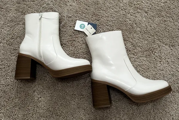 Target White Boots - Image 3