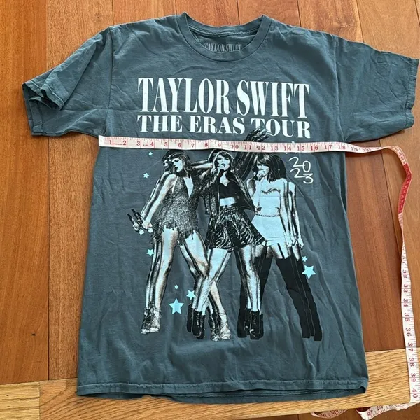 Taylor Swift The Eras Tour T-Shirt Unisex Blue 2023 Concert‎ Dates Medium - Image 6