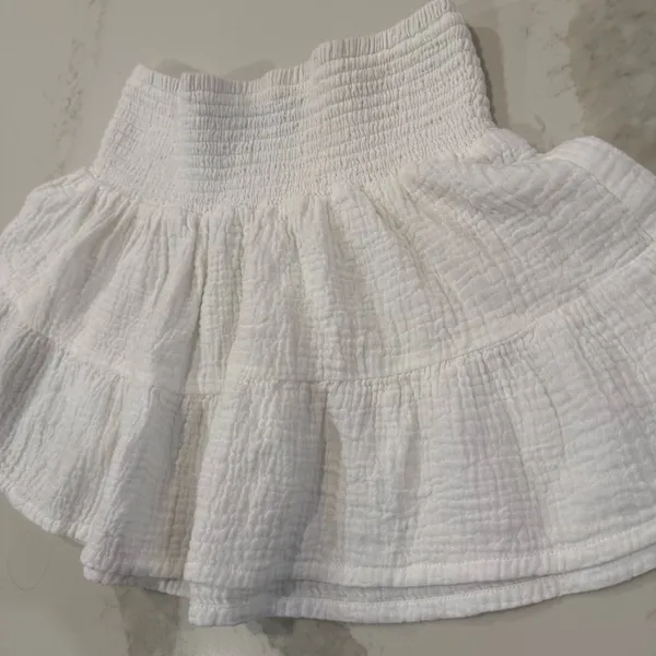 White Fox Smocked Flowy Mini Skirt Women’s Small White Gauze Lightweight Summer - Image 4