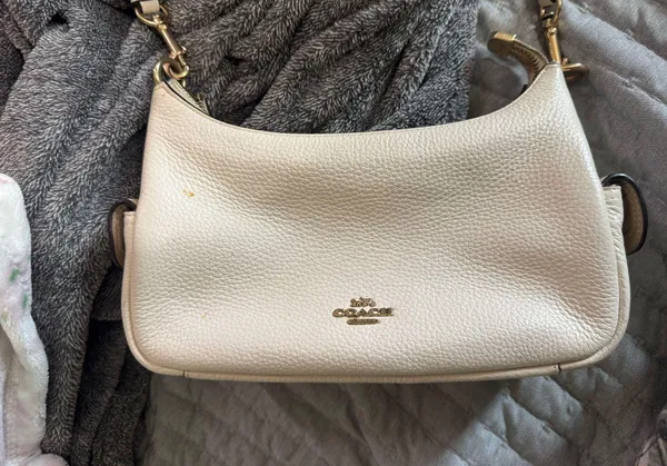 White Coach Leather Bag Crossbody - Image 3
