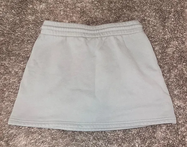 Aritzia TNA Skirt - Image 2