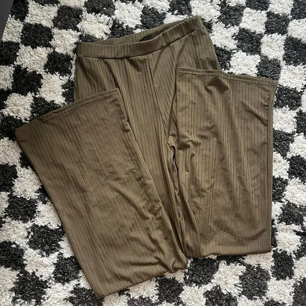 Women's Green Wide Leg Pants Size L - Image 2