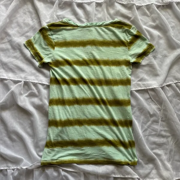 Victoria’s Secret Ombre Stripe V-Neck Tee - Image 4