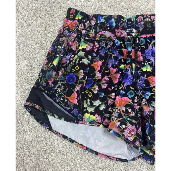 Lululemon Hotty Hot Reflective Shorts Flowerscope Colorful Floral Running Sz 6 - Image 3