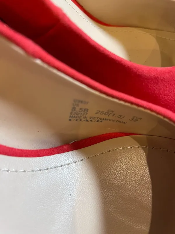 Coach Red Suede Waverly Beadchain Pointed Toe Stiletto Heels Size 8.5B - Image 3