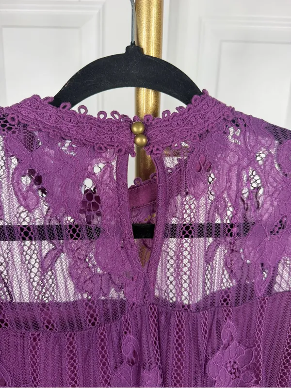 Ophelia Roe Purple Floral Lace Bell Sleeve Blouse Size S NWOT - Image 10
