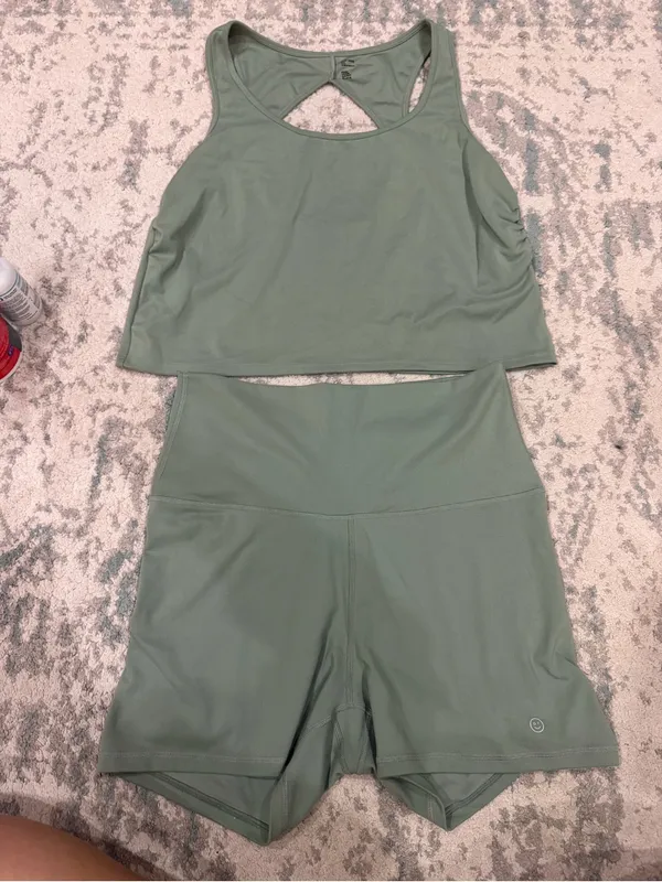 Hollister Gilly Hicks Sage Green Athletic Set Tank & Biker Shorts XXL - Image 2