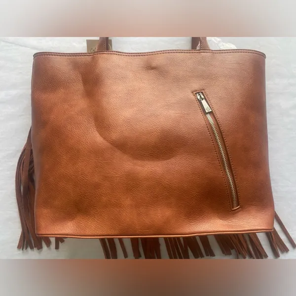 Catchfly Studio Trenditions‎ Western Style Asymmetrical Tooled Yoke Tote Bag - Image 14
