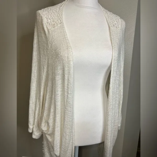 Alpine Woman’s White Lace Cardigan Beach/ Coastal size small - Image 3
