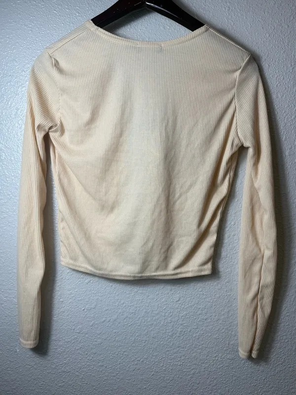Nwt PrettyLittleThing Beige Ribbed Tie-Front Crop Top‎ Size 2 - Image 2