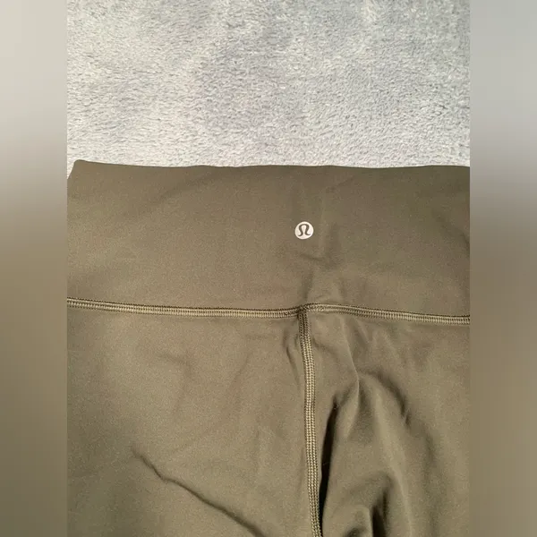Lululemon wunder under crop high rise luxtreme 8 green olive - Image 9