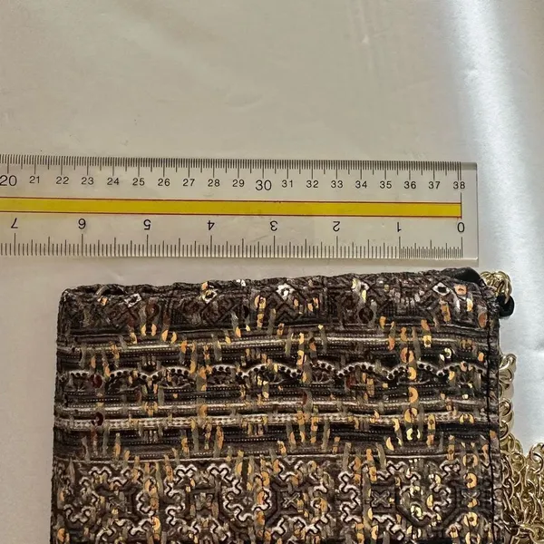 La Je expandable clutch purse - Image 12