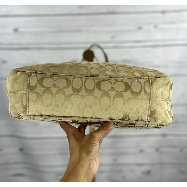 Coach Hamilton Hobo F17403 Signature Jacquard Beige Leather Shoulder Bag - Image 3