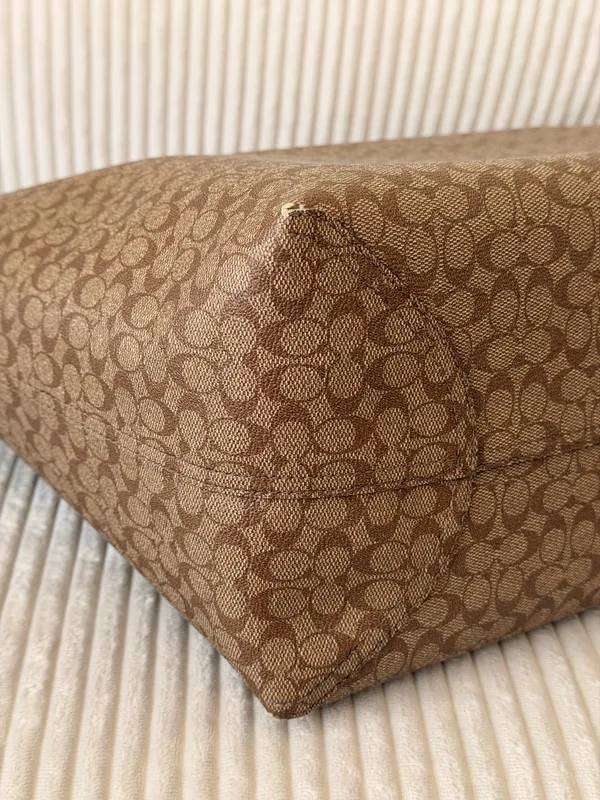 Coach City Tote - Image 7