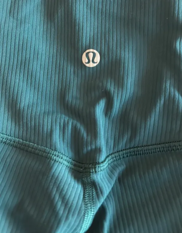 Lululemon Leggings 25” - Image 4