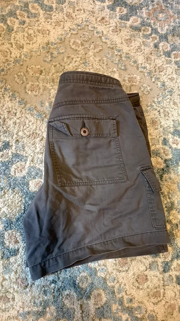 suburban size S shorts women - Image 4