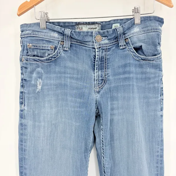BKE Harper Distressed Bootcut Jeans Sz 31Lx33.5 Embroidered Buckle Y2K Country - Image 3