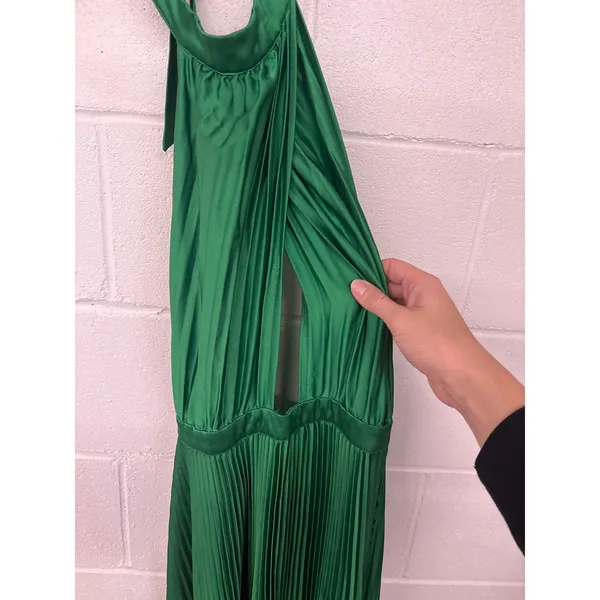 L’IDEE Sz10 Emerald Green Pleated Satin Halter Renaissance Cocktail Evening Gown - Image 4