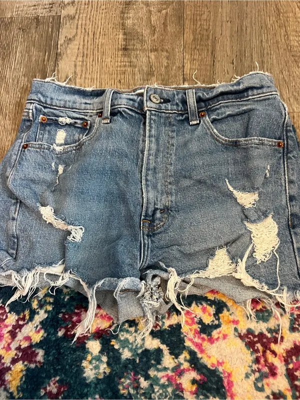 Abercrombie the mom High-Rise Distressed Denim Shorts - Blue - Image 6