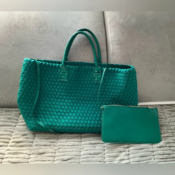 Beautiful spacious tote💚💚💚 Green - Image 3