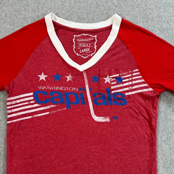 Washington Capitals Mitchell & Ness Tee Shirt Women's LG V-Neck Distressed Retro - Image 2