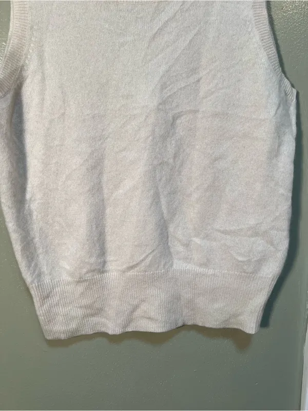Women's Sleeveless Sweater Scoop Neck Cream White Banded Hem Semi-Sheer Very Sof - Image 3