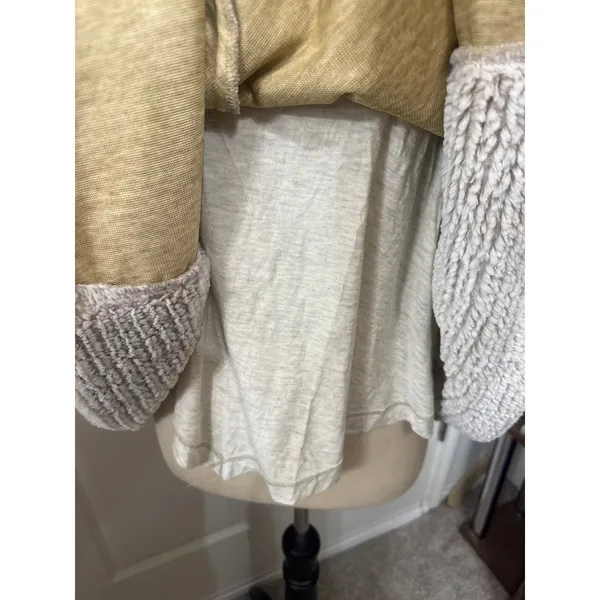 Capote Faux Fur Cape Poncho S/M Cream Plush Turtleneck Cowl Neck Winter - Image 4
