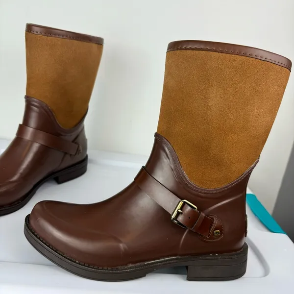 UGG Sivada Boots Sz 9 Chocolate Brown Two Tone Rain Boots Waterproof - Image 8