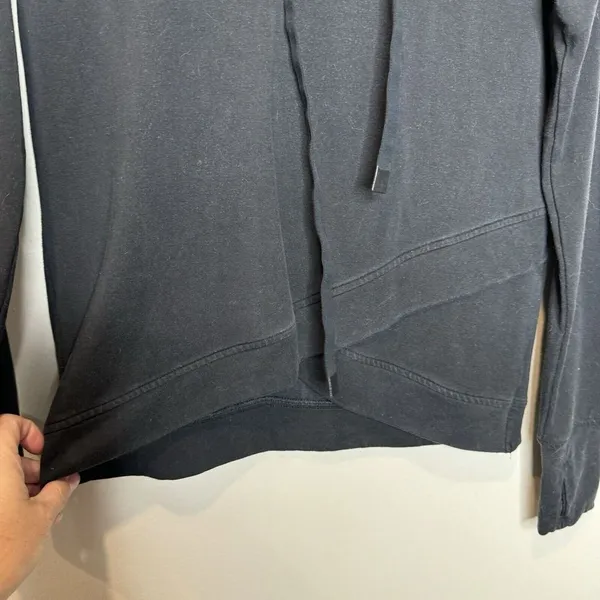 Athleta Pinnacle Criss Cross Hoodie Women's‎ Size XS Black - Image 3