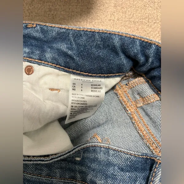 American eagle AE Stretch Mom Straight Jean - Image 6