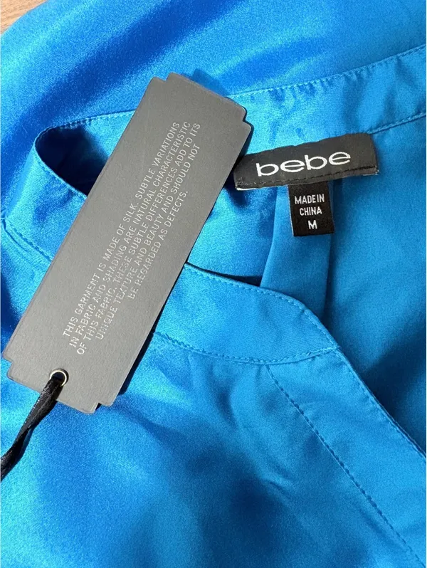 Bebe Women's Turkish Tile Blue Silk V-Neck Blouse with Button Detail, Size M - Image 4
