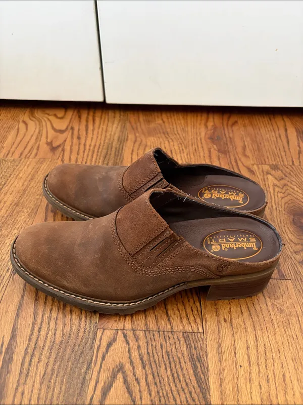 Timberland Women’s Brown Suede Slip-On Clogs Size 8 - Image 4