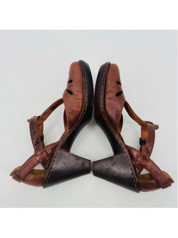 Born Charisma Mary Jane Brown Leather Cutout T-Strap Wedge Heels Size 10 - Image 4