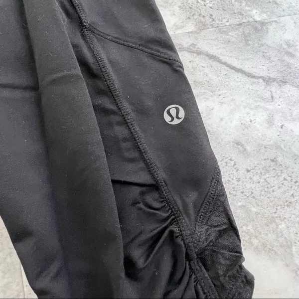 Lululemon 6 Run a‎ Marathon Crop Workout Pants - Image 8
