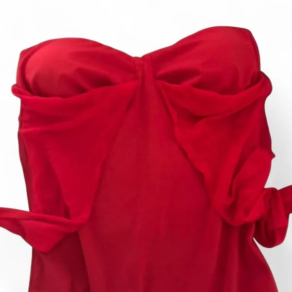 Bold and flattering‎ OGGI strapless bodysuit in a vibrant cherry red color - Image 3