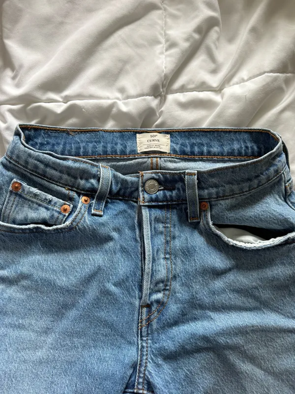 Levi's 501 blue jeans These are SO cute but they’re too small for me and I can’t return. brand new worn once. Bought for $80 - Image 3