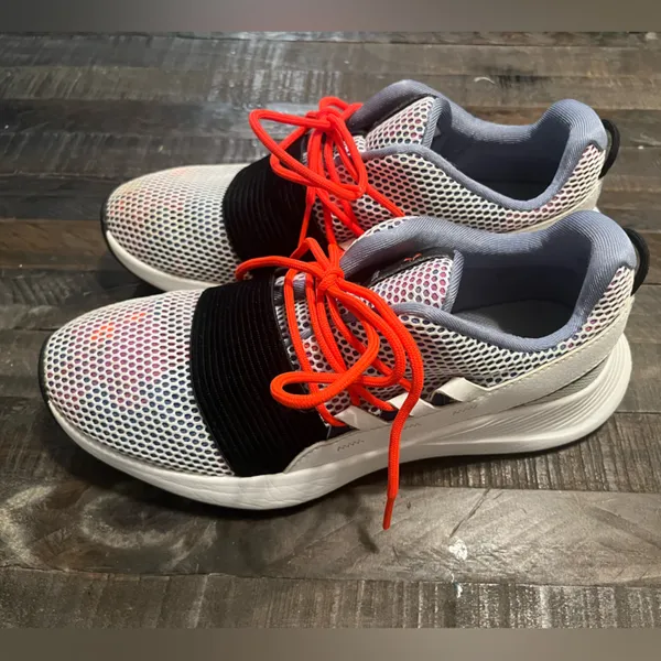 Under Armour Women's Charged Breathe Lace PR - Size 9 US neon orange and black - Image 3