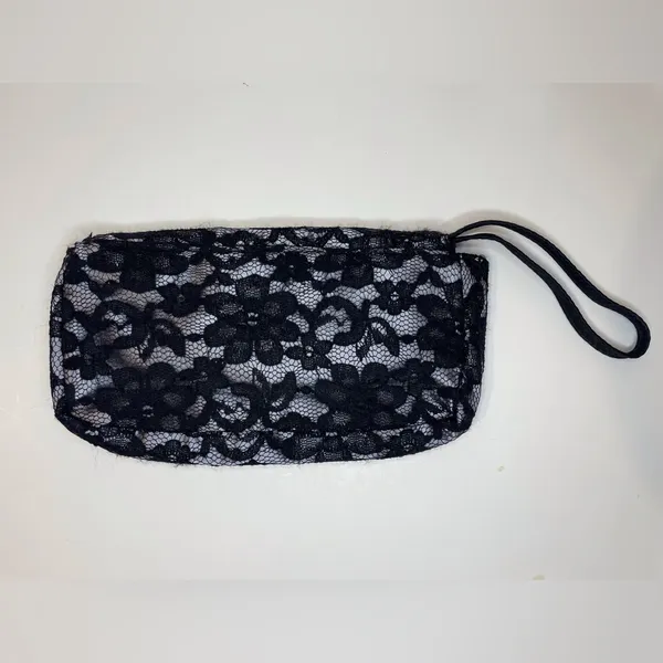 Victoria’s‎ Secret Y2K Floral Lace Wristlet Black and Gray Lace Clutch - Image 2
