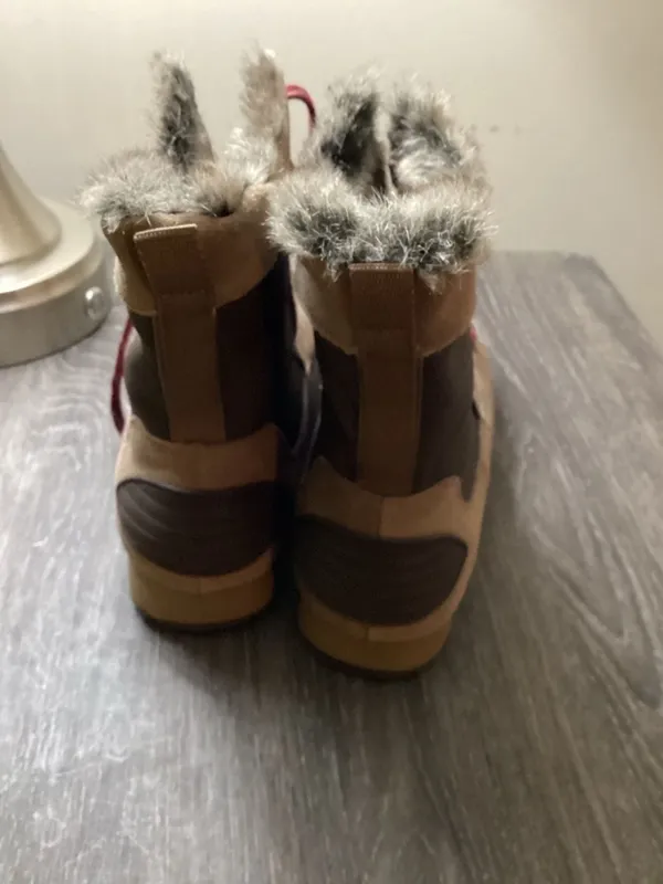Aerosoles Winter Boots Suede Fur Laced Brown - Image 3