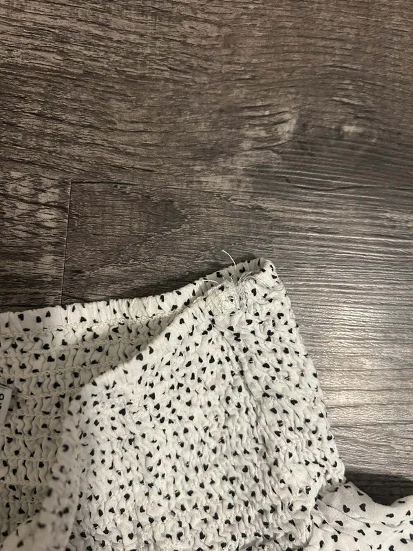 Princess Polly Heart Print Smocked Tiered Mini Skirt US 6 - Image 3