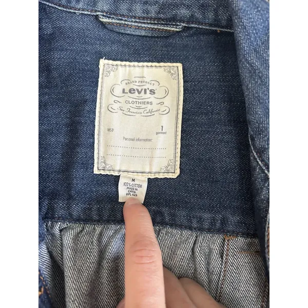 Levi's dark wash denim peplum jacket M - Image 2