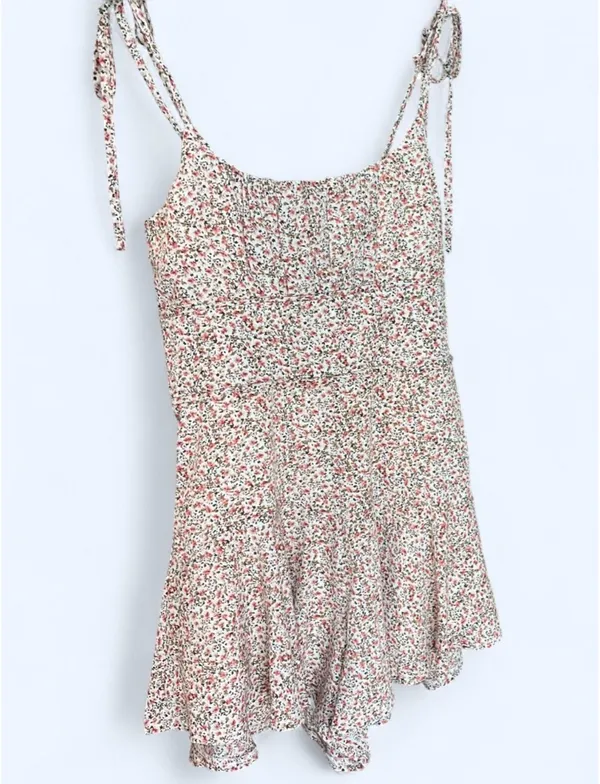Princess Polly floral romper  - Image 2