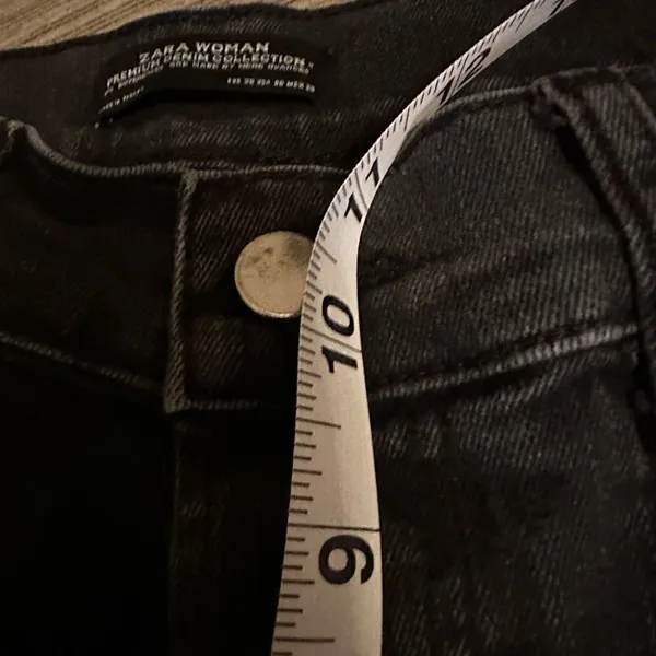 Zara premium denim button fly raw angled hem zipper size 6 - Image 6