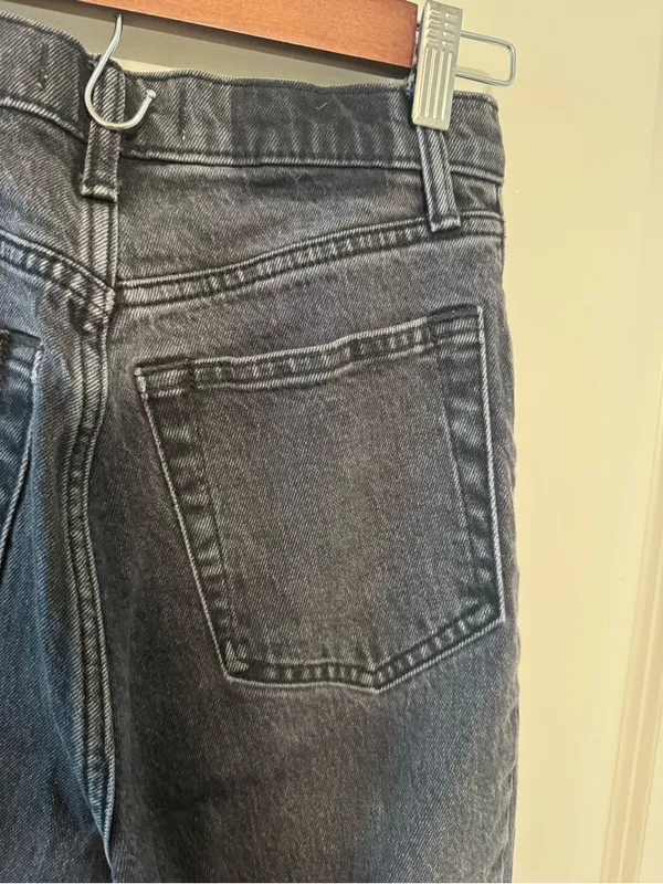 Abercrombie & Fitch The ‘90s Straight Ultra-High Rise Jeans in Washed Black - Image 6