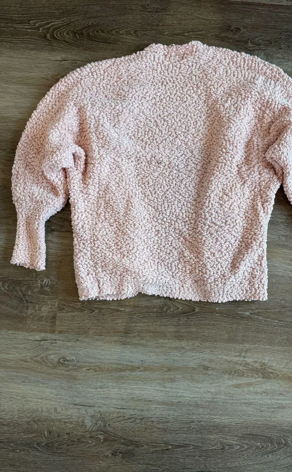 Pink sweater - Image 2