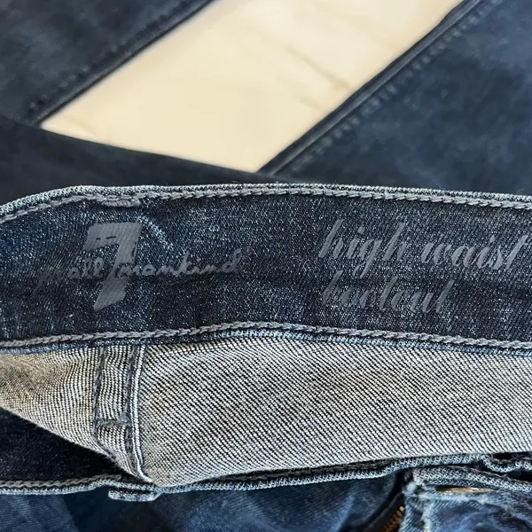 7 for all mankind stretch high waist bootcut distressed jean size 31 - Image 3