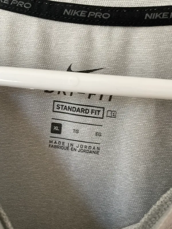 Nike tee - Image 2