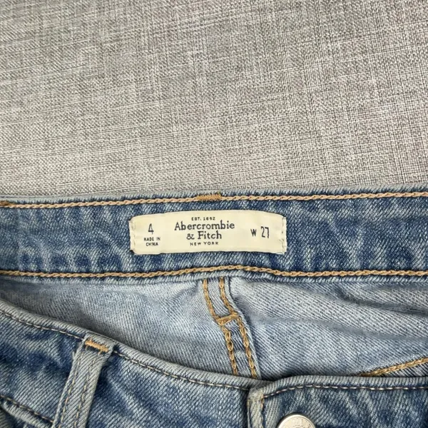 Abercrombie & Fitch Jeans Womens 4 Blue Light Wash High Rise Straight Distressed - Image 3